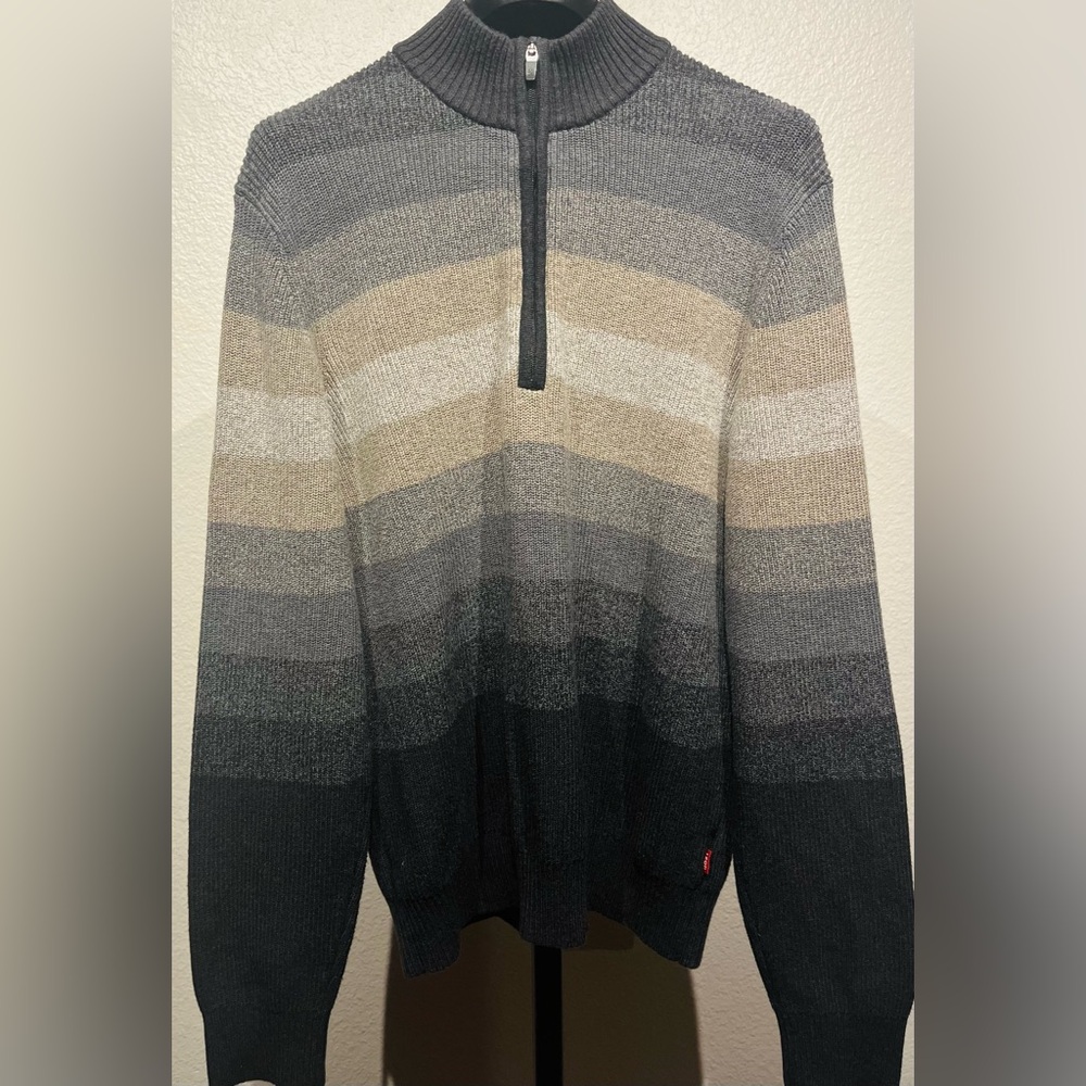Izod Gradient Stripe Quarter-Zip Sweater - Size L (Men’s)
